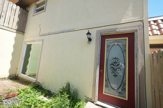 2813 Del Prado Drive, Indianapolis, IN 46227