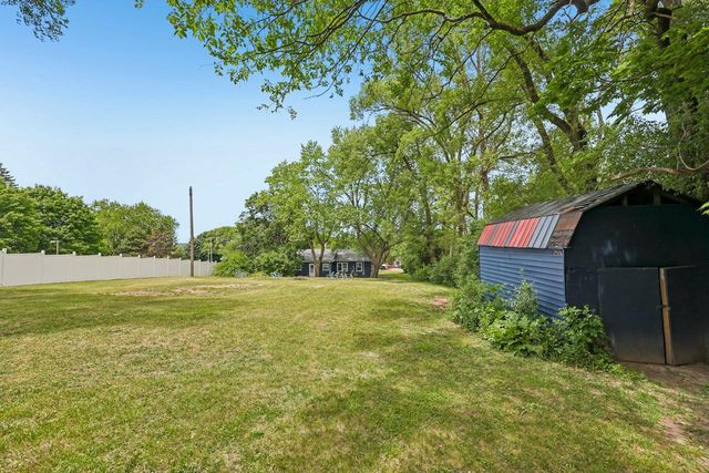 1817 E Main STREET, Waukesha, WI 53186