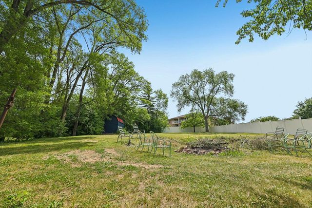 1817 E Main STREET, Waukesha, WI 53186