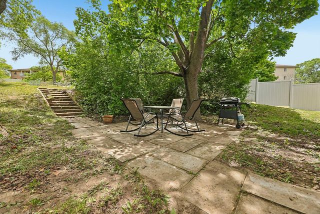 1817 E Main STREET, Waukesha, WI 53186
