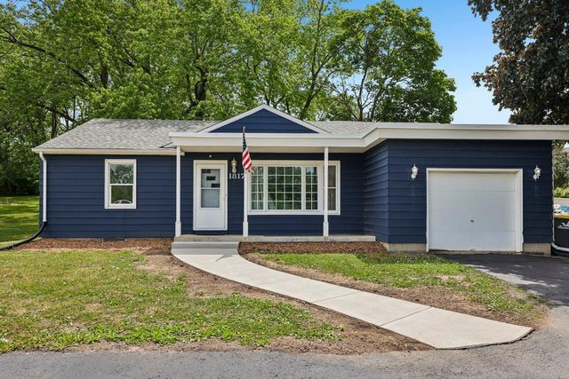 1817 E Main STREET, Waukesha, WI 53186