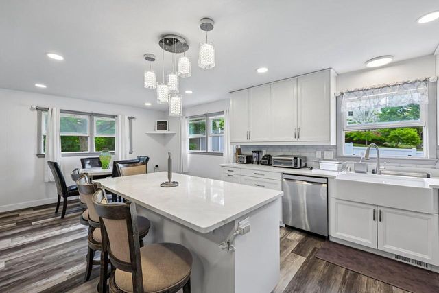 1817 E Main STREET, Waukesha, WI 53186