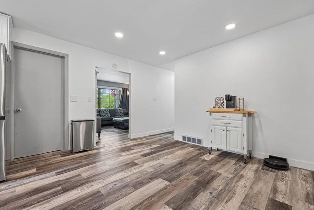 1817 E Main STREET, Waukesha, WI 53186