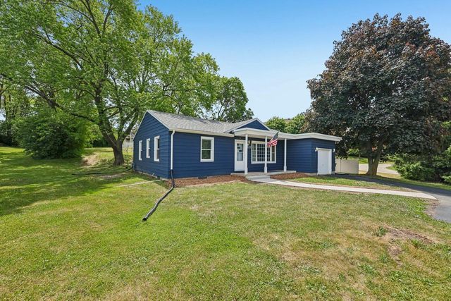 1817 E Main STREET, Waukesha, WI 53186