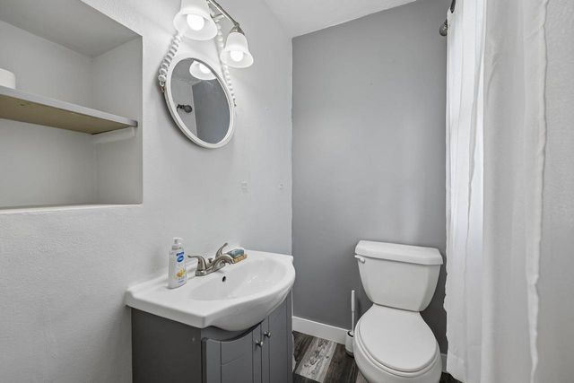 1817 E Main STREET, Waukesha, WI 53186