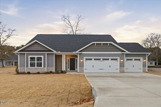 64 Killarney Avenue, Lillington, NC 27546
