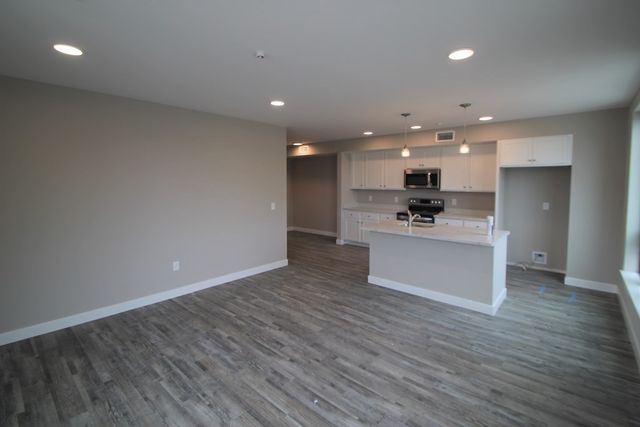 629 Washington Street 307, Whitman, MA 02382