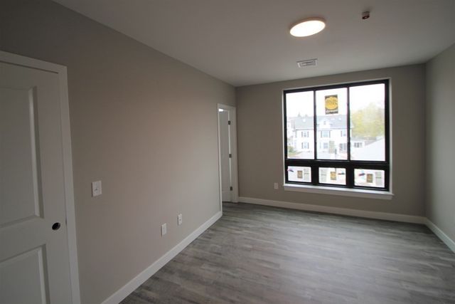 629 Washington Street 307, Whitman, MA 02382