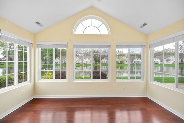 2853 Villa Lane, Benton Harbor, MI 49022