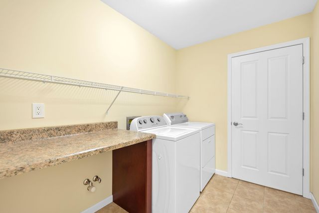 2853 Villa Lane, Benton Harbor, MI 49022