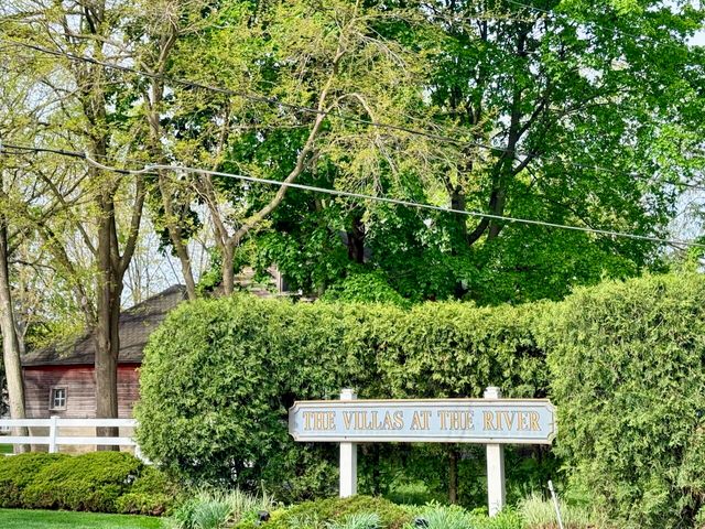 2853 Villa Lane, Benton Harbor, MI 49022