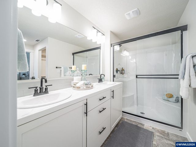 3206 S 13th St, Lebanon, OR 97355