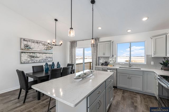 8009 N 113 Street, Omaha, NE 68142