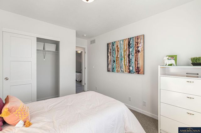 8009 N 113 Street, Omaha, NE 68142