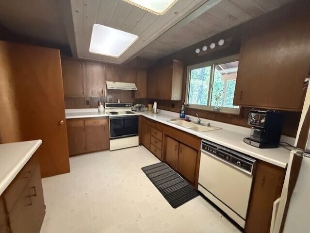 279 Placer Drive, Trinity Center, CA 96091