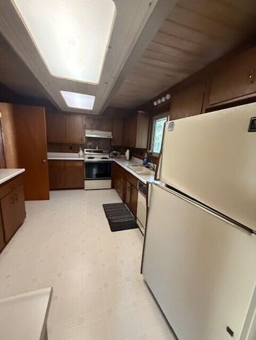 279 Placer Drive, Trinity Center, CA 96091