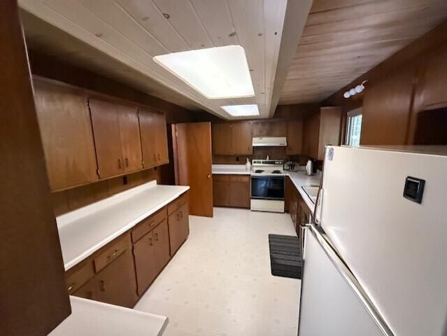 279 Placer Drive, Trinity Center, CA 96091