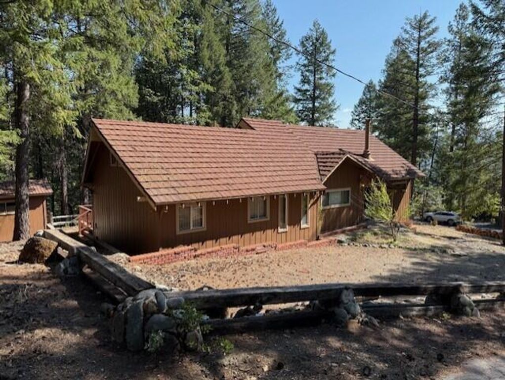 279 Placer Drive, Trinity Center, CA 96091
