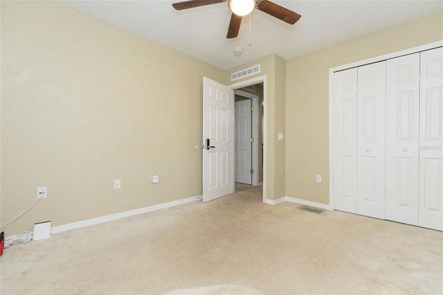 9922 ASHBURN LAKE DRIVE, Tampa, FL 33610