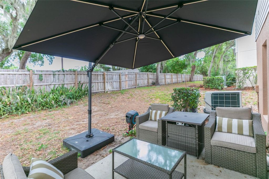 Image 17 of property listing at 9922 ASHBURN LAKE DRIVE, Tampa, FL 33610