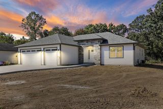 11533 8th AVENUE, Pleasant Prairie, WI 53158