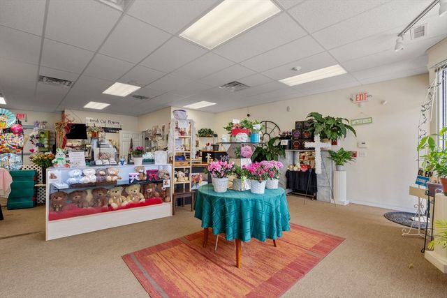 311 Main St, Watertown, MA 02472