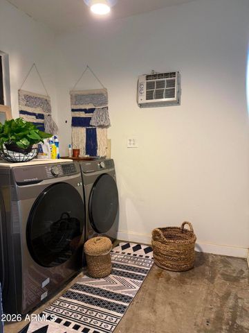 225 W ALICE Avenue W, Phoenix, AZ 85021