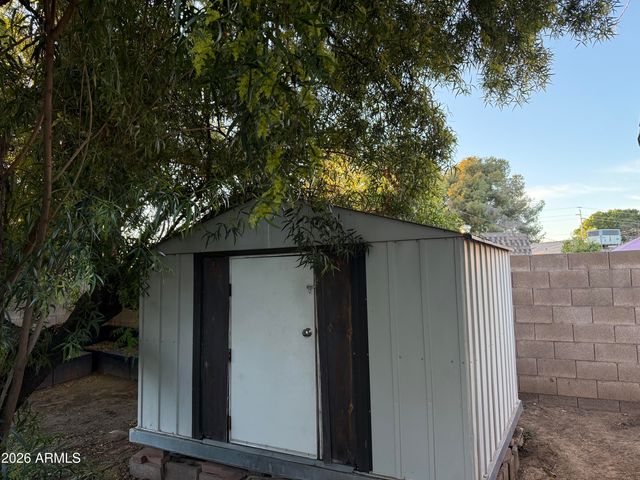 225 W ALICE Avenue W, Phoenix, AZ 85021