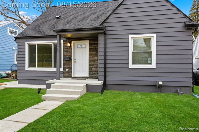 3050 Catalpa Drive, Berkley, MI 48072