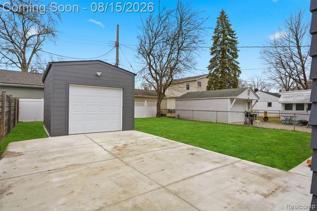 3050 Catalpa Drive, Berkley, MI 48072