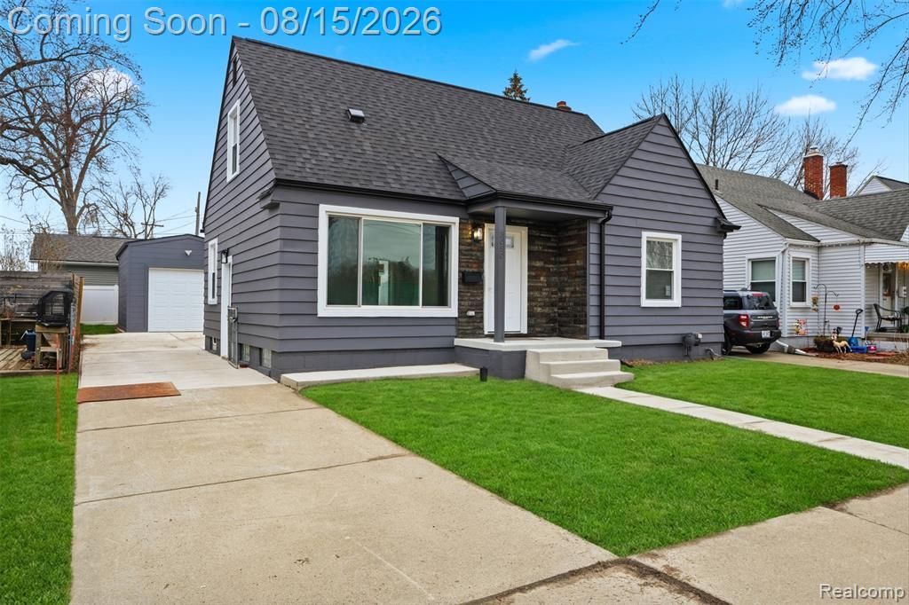 3050 Catalpa Drive, Berkley, MI 48072