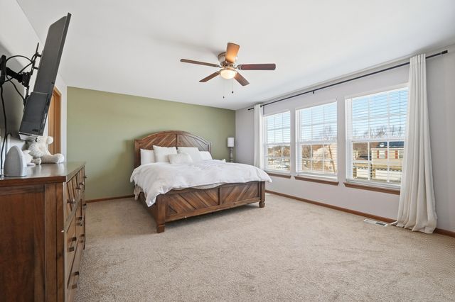 379 Stone Hollow Drive, Poplar Grove, IL 61065