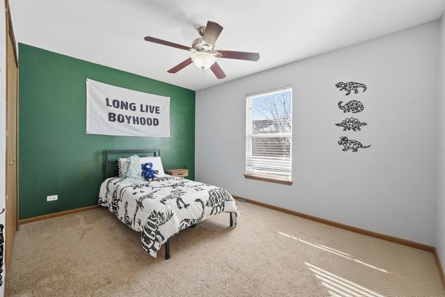 379 Stone Hollow Drive, Poplar Grove, IL 61065