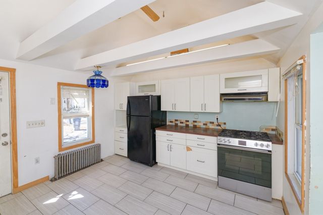 7 Cross St, Natick, MA 01760