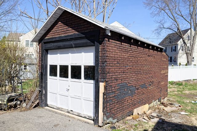7 Cross St, Natick, MA 01760