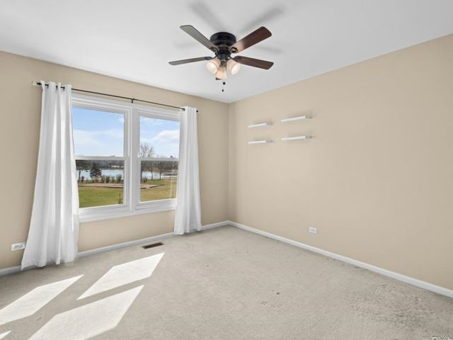 113 S Windham Lane, Bloomingdale, IL 60108