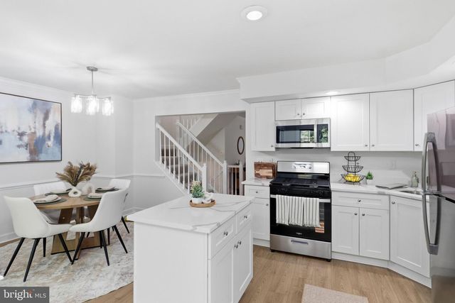 7814 LAMBKIN CT, Lorton, VA 22079