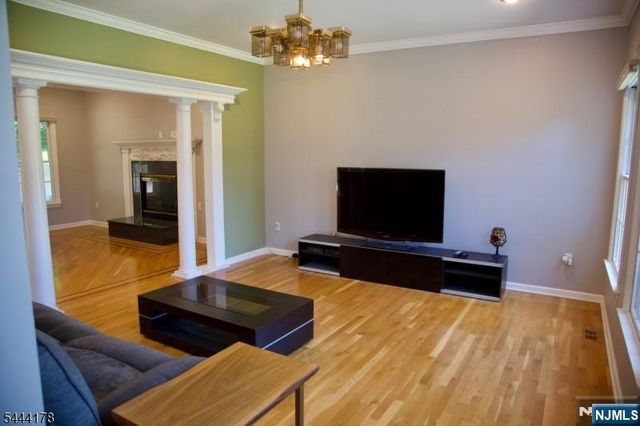 43 Cleveland Avenue, East Hanover Twp, NJ 07936