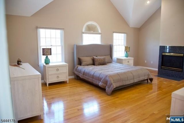 43 Cleveland Avenue, East Hanover Twp, NJ 07936