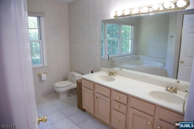 43 Cleveland Avenue, East Hanover Twp, NJ 07936