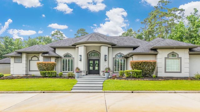 11 Turtle Cove Court, Kingwood, TX 77346