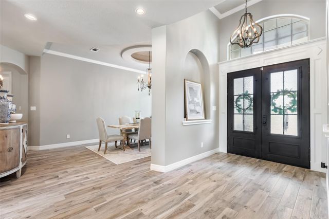 11 Turtle Cove Court, Kingwood, TX 77346