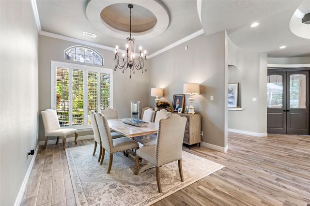 11 Turtle Cove Court, Kingwood, TX 77346