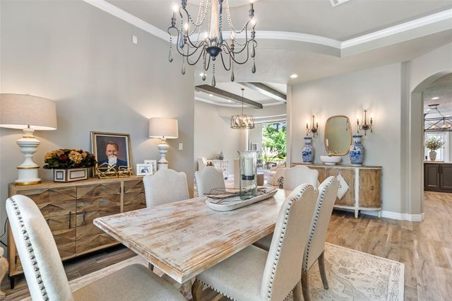 11 Turtle Cove Court, Kingwood, TX 77346