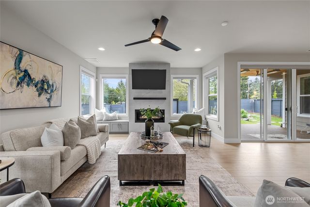 3813 63rd Street NW, Gig Harbor, WA 98335