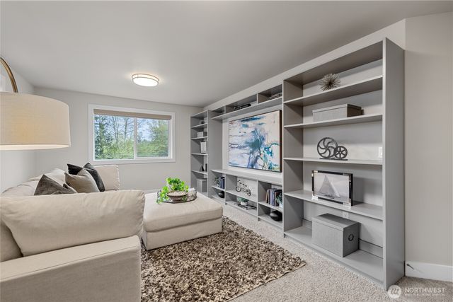 3813 63rd Street NW, Gig Harbor, WA 98335