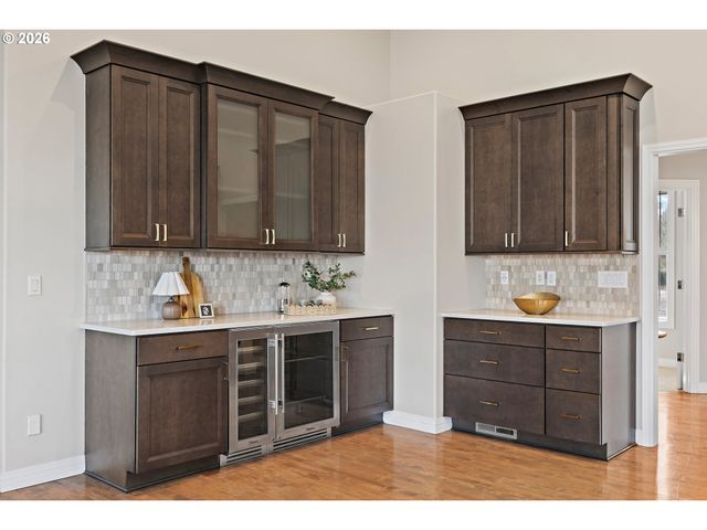 2739 Nw AVOCET Ln, Portland, OR 97229