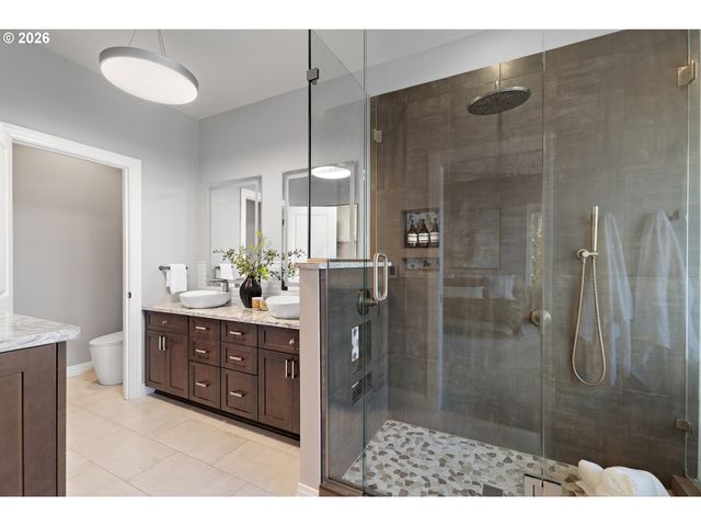 2739 Nw AVOCET Ln, Portland, OR 97229