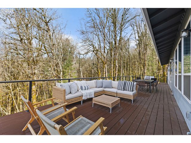 2739 Nw AVOCET Ln, Portland, OR 97229