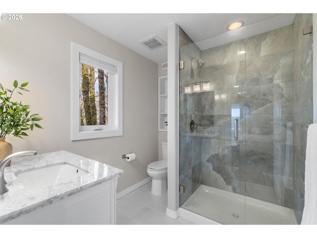 2739 Nw AVOCET Ln, Portland, OR 97229